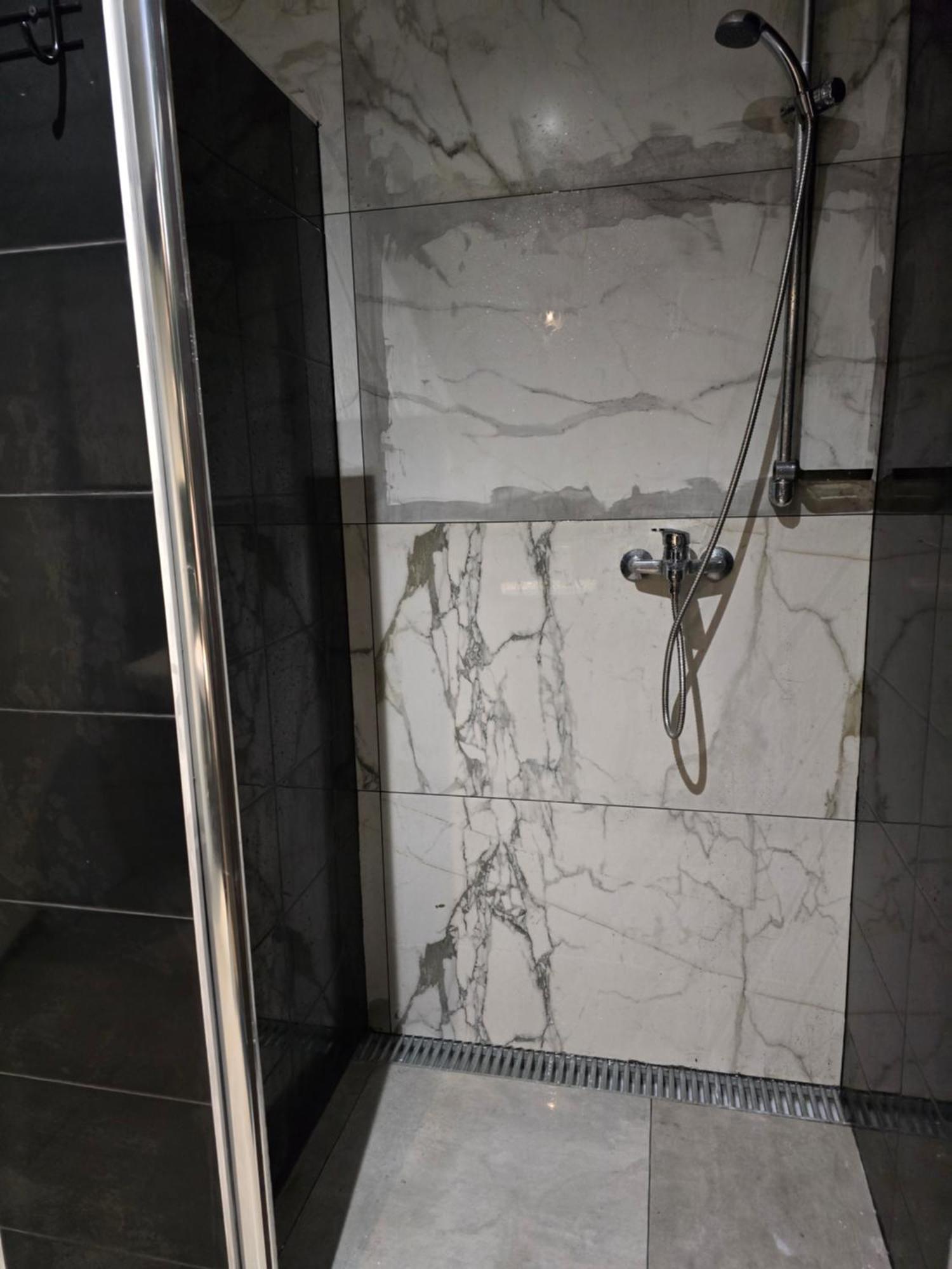 Hostel W Zielonce Зелонка Экстерьер фото